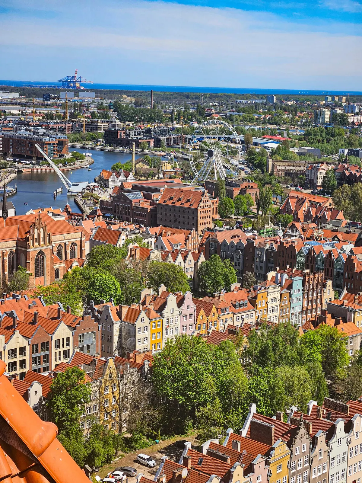 Panorama gdańskiego Starego Miasta oglądana z wieży widokowej